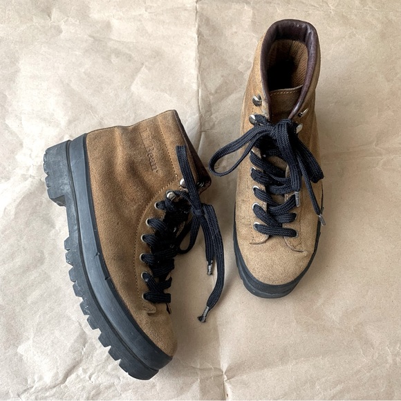 Vintage LL Bean Hiking Boots 5.5 womens D466 Suede Thinsulate - Picture 1 of 11